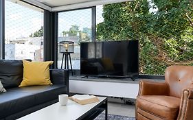 Ella Sr By Tlv2Rent